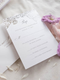 Suite plegable con bolsillo de invitación color lila y lámina plateada de rosas de lujo | Comisión personalizada G&D