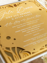 Papelería para la cena de gala del Congreso DWP con espejo dorado y recortes de arrecifes de coral | Rodas, Grecia