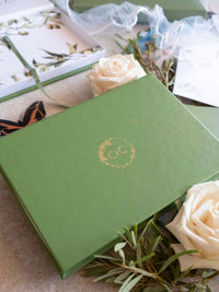 Caja de boda de lujo con pasaporte en cuero vegano y lugar | Apulia, Italia| C&C a medida