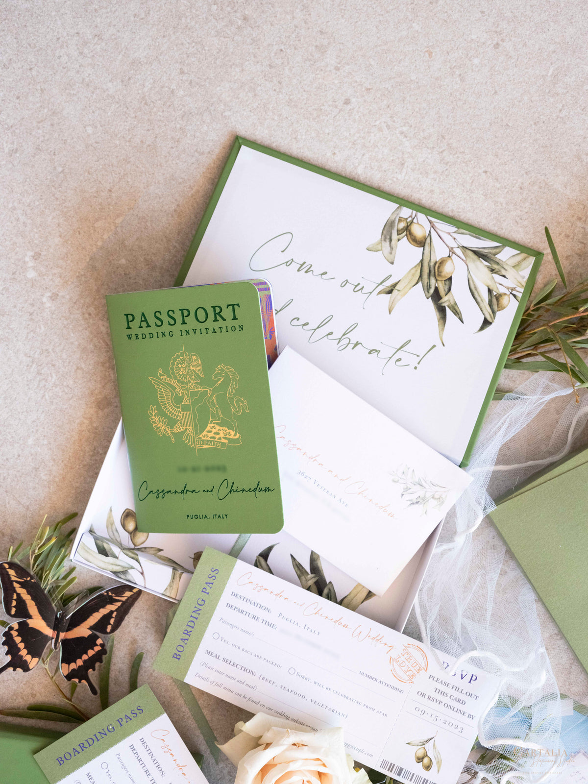Caja de boda de lujo con pasaporte en cuero vegano y lugar | Apulia, Italia| C&C a medida