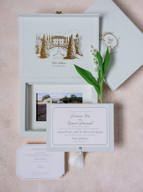 Rebecca Bloom bespoke wedding invitations by Cartalia in a velvet-lined keepsake box featuring Villa Balbiano illustration