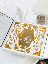 Caja a medida Golden Couture: Diseño personalizado en 3D | Comisión personalizada A&J