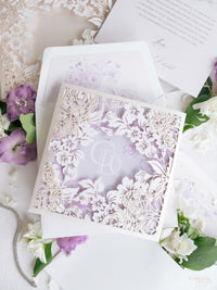 Bolsillo intrincado de Romantic Couture con dos capas de corte láser en lila