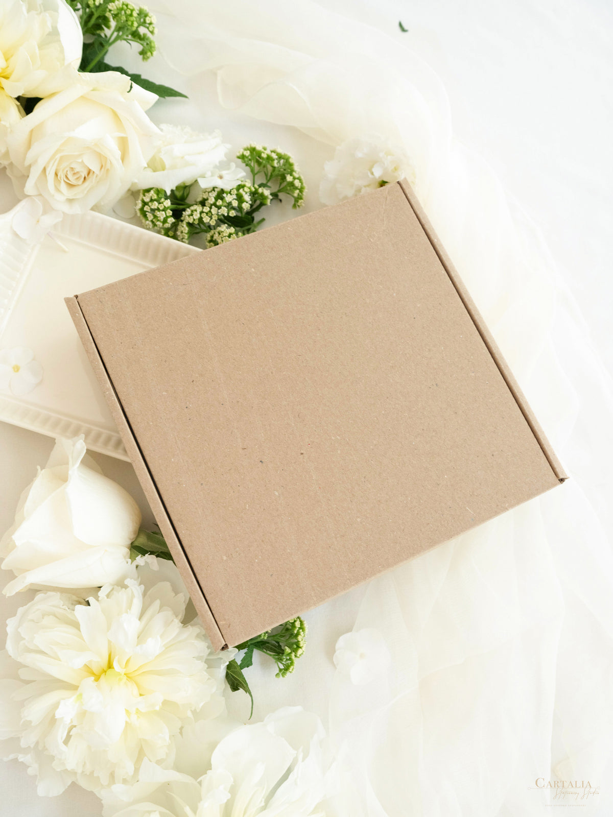 Caja a medida Golden Couture: Diseño personalizado en 3D | Comisión R&amp;N a medida