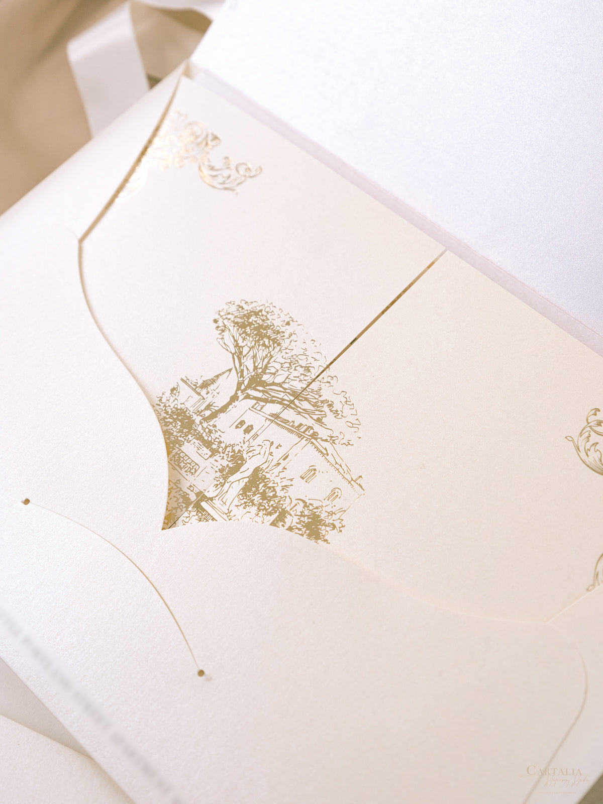 Luxury Pocket Invitation with Gold Foil | Villa Cimbrone | Bespoke Commission R&J