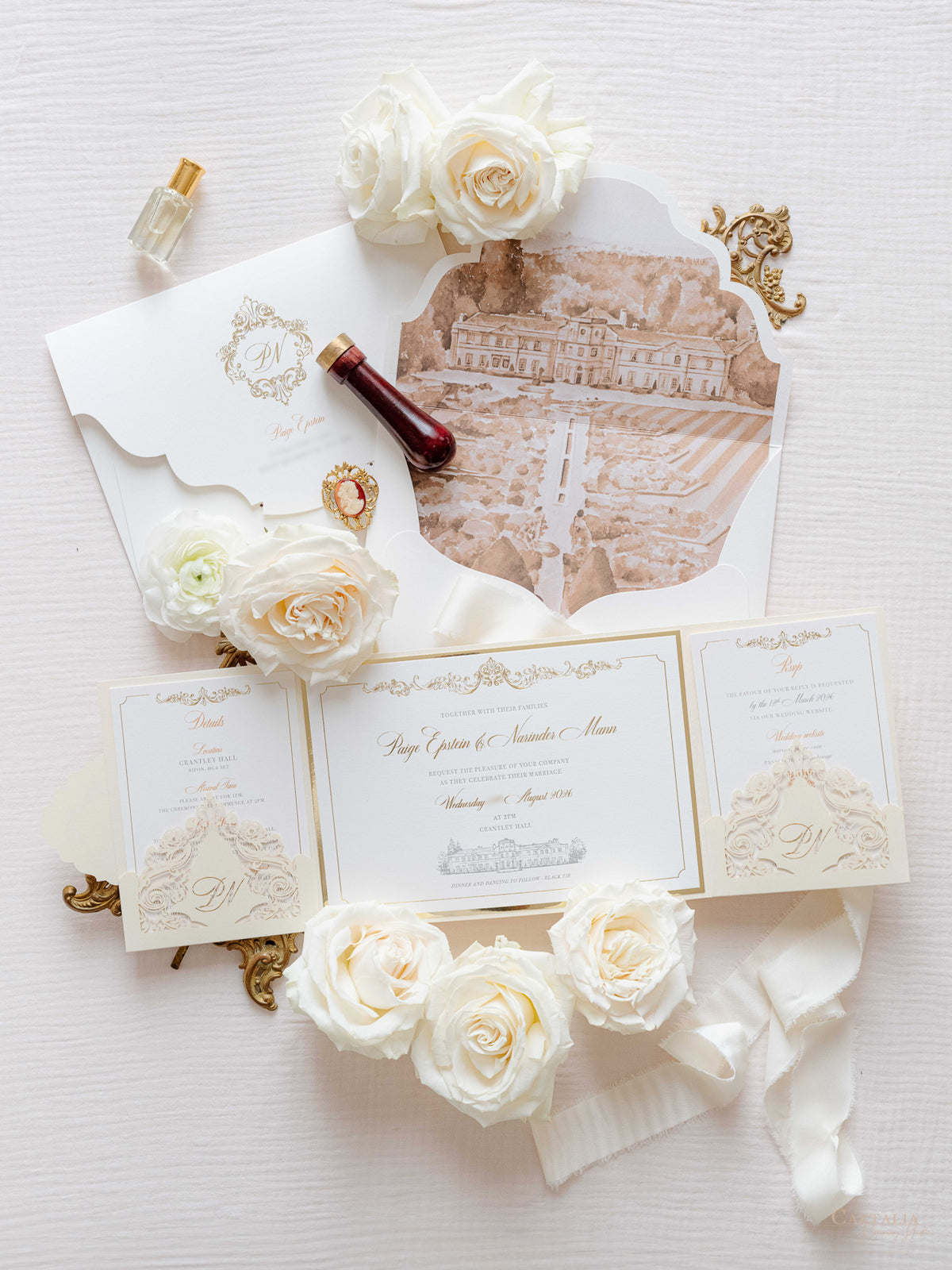 Suite plegable de bolsillo de invitación de lámina dorada de lujo para el día de la boda, confirmación de asistencia, tarjeta de información con bolsillo cortado con láser, guión de caligrafía