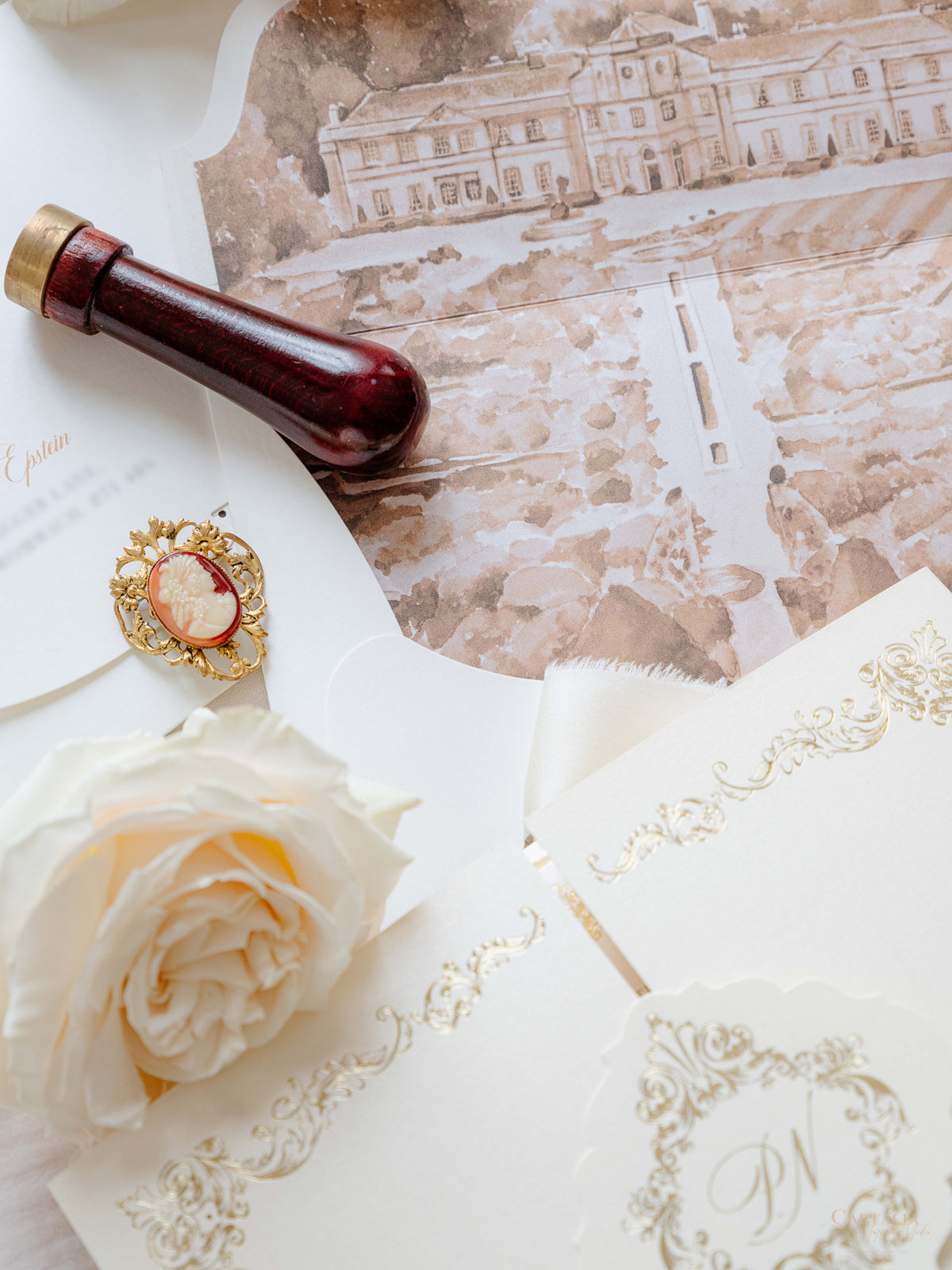 Suite plegable de bolsillo de invitación de lámina dorada de lujo para el día de la boda, confirmación de asistencia, tarjeta de información con bolsillo cortado con láser, guión de caligrafía