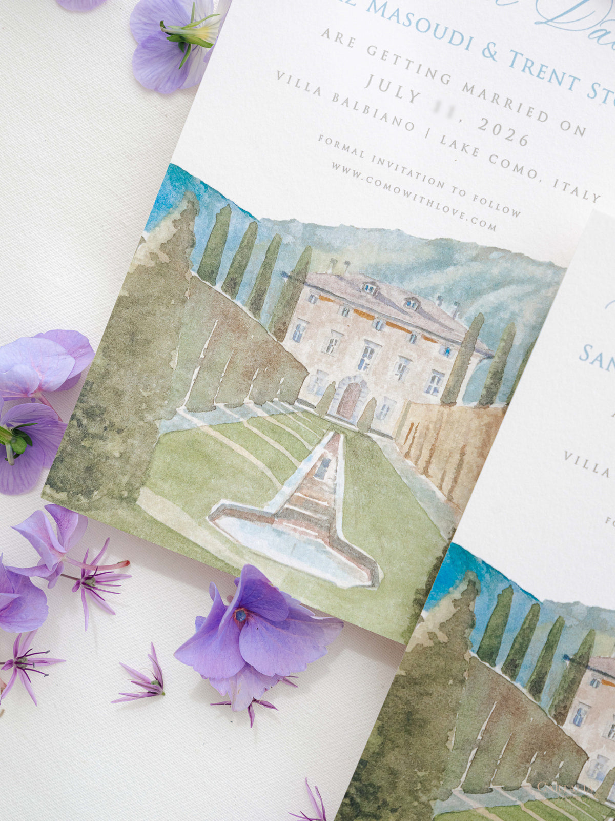 Reserva la fecha pintada a mano de lujo con sello de cera y acuarela del lugar | Villa Pizzo, Lago Como, Italia