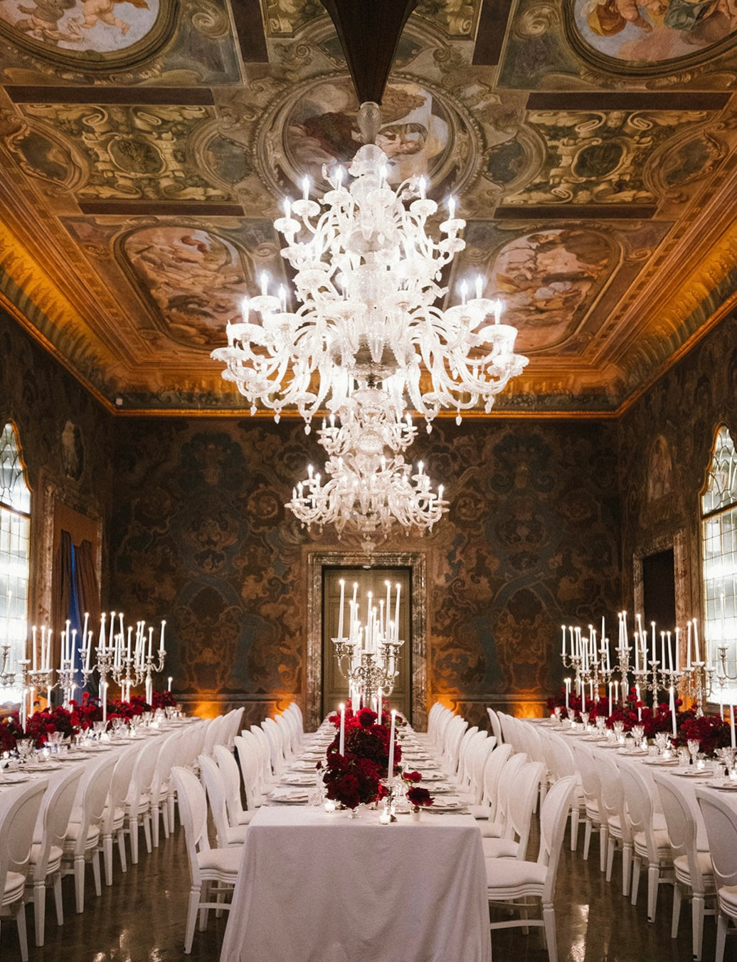 Invitación personalizada al lugar de la boda en acuarela con lámina dorada | Villa Regina Teodolinda | Lago Como