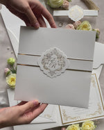 Juego de boda Regal Gold, bolsillo cuadrado color marfil, lámina dorada y color crema con lámina dorada