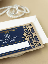 Tarjeta RSVP de boda plegable con corte láser del Gran Gatsby Art Déco dorado