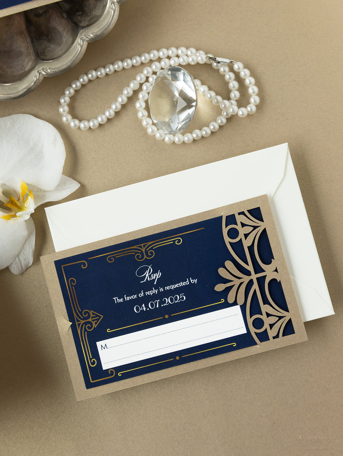 Invitación desplegable para el día de la boda con corte láser del Gran Gatsby Art Déco dorado