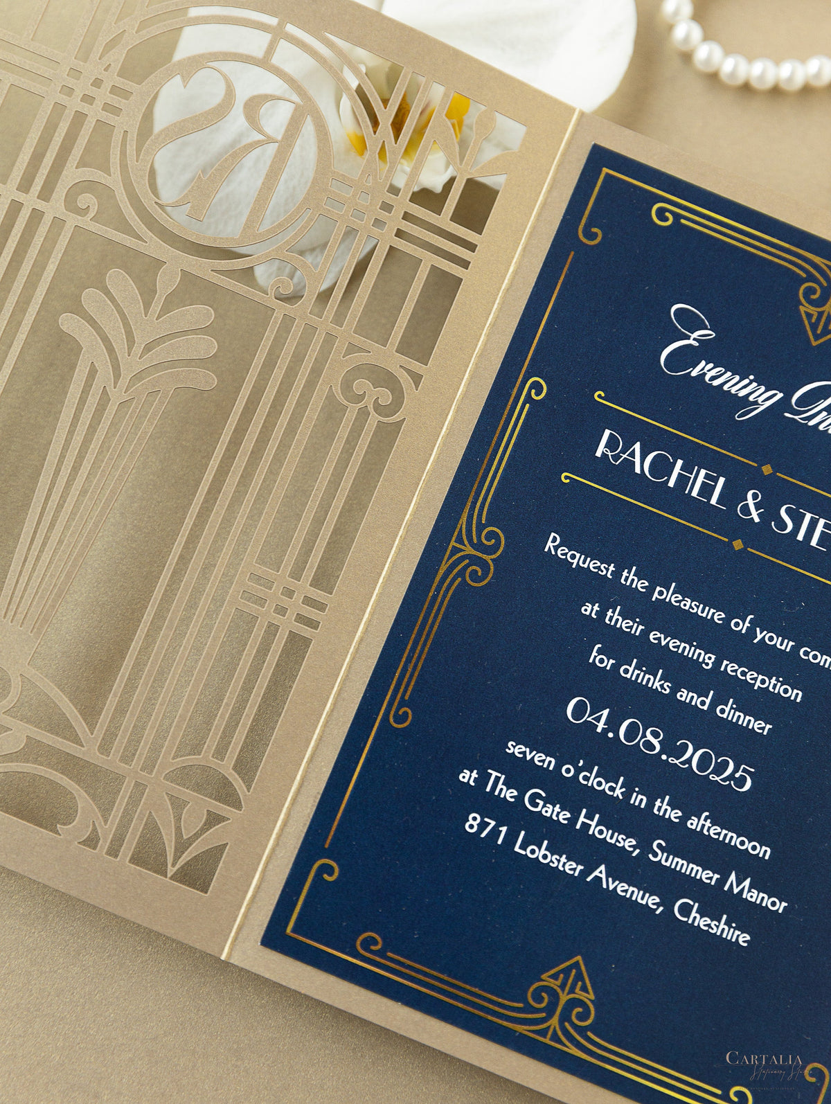 Invitación de noche de boda plegable con corte láser del Gran Gatsby Art Déco dorado