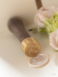 Suite plegable de bolsillo de invitación de lámina dorada de rosas de lujo para el día de la boda, Rsvp, tarjeta de información con bolsillo cortado con láser, guión de caligrafía