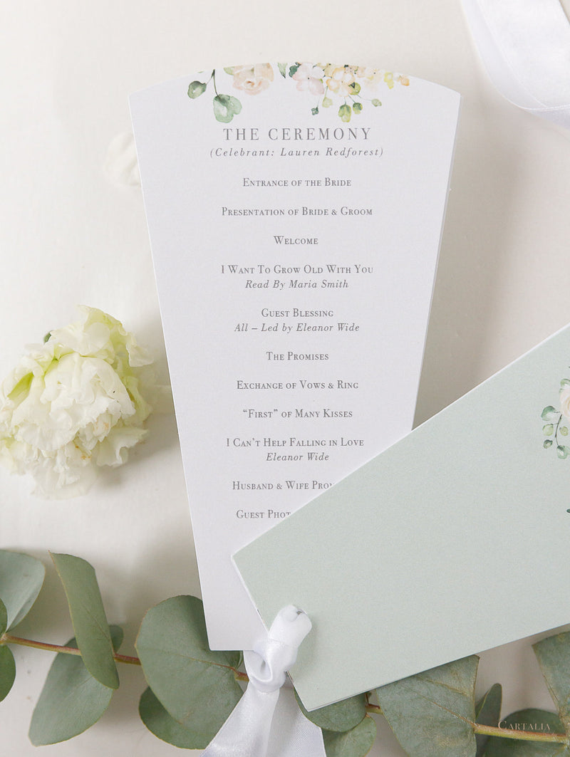 Abanico del programa de pétalos de boda de hortensias blancas, orden del día en verde salvia, orden de servicio