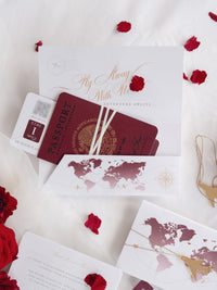 Cartera de viaje de destino de lujo | Lámina dorada y billetera de viaje grabada con Plexi Plane Passport: Invitación de pasaporte de boda de lujo