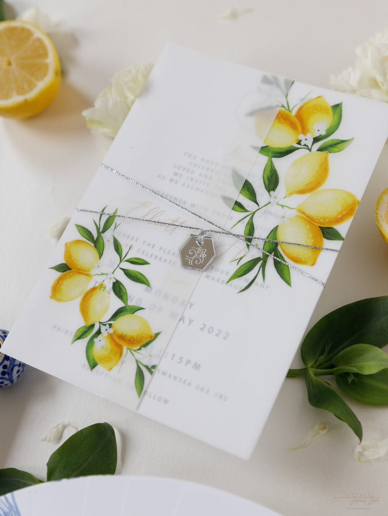 Invitación de boda del día de vitela de limón siciliano con etiqueta de espejo