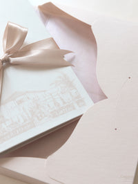 Libro en caja de lujo hecho a mano con bolsillo de invitaciones de La Casa Toscana | Comisión personalizada H&amp;R