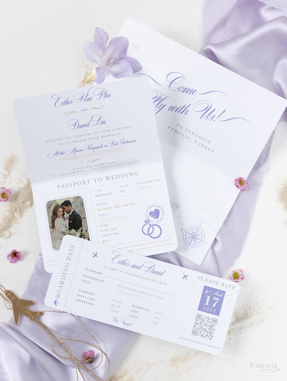 Cartera Lila FOLDER: Invitación de pasaporte de boda plateada de lujo en suite de invitación de pasaporte con etiqueta plana de bolsillo y espejo