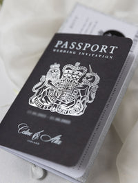 Suite de invitación de boda con pasaporte de lujo negro con purpurina plateada y lámina de plata real