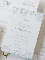 Invitaciones de boda en Laguna Beach, California en azul polvoriento | Comisión C&amp;E a medida