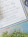 Invitaciones de boda en Laguna Beach, California en azul polvoriento | Comisión C&amp;E a medida