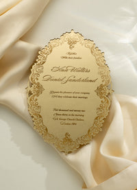 Invitación de lujo en caja: una invitación de boda de plexi plateada con espejo decadente - grabada