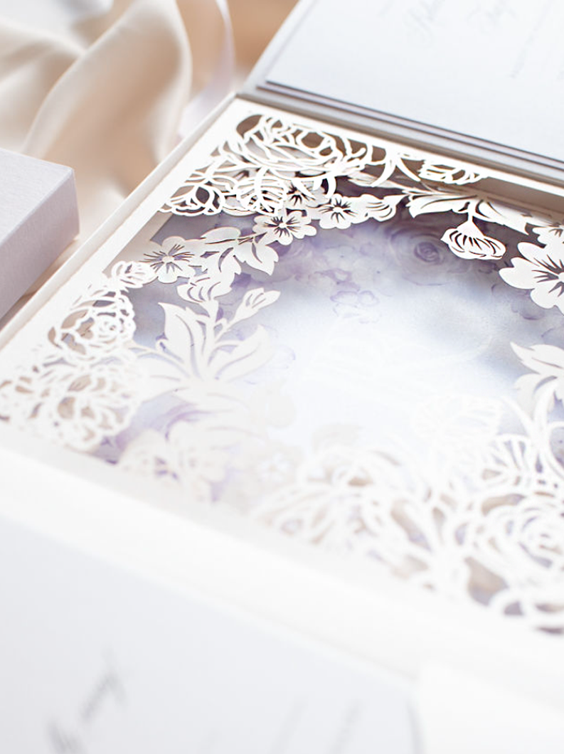 Lilac & Purple Couture Box : 3D Luxuriously Intricate Tier Laser Cutting Wedding Invitation Suite