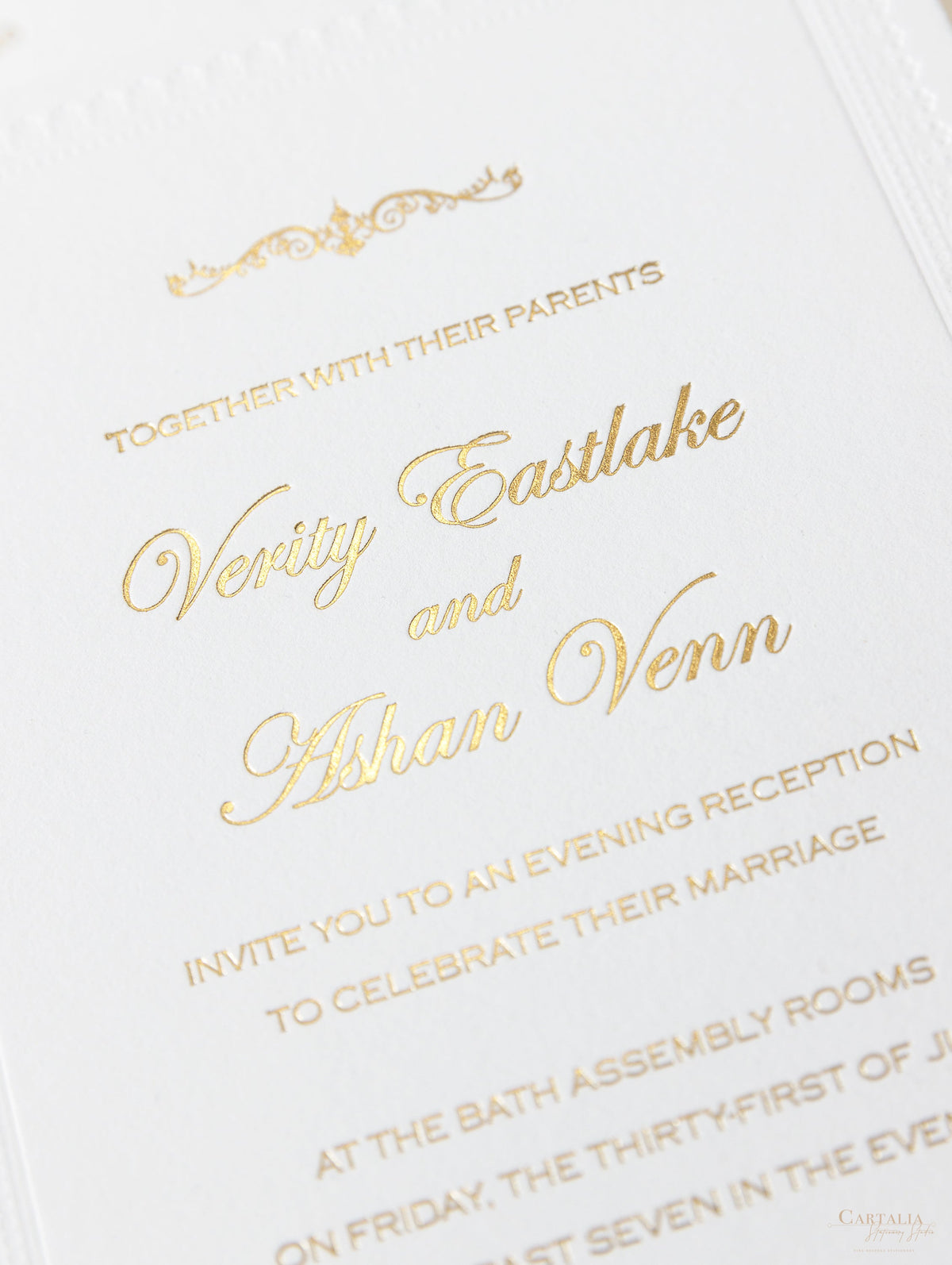 Debossed Embossed 710gsm Luxury Foiled  Elegant Day Invitation