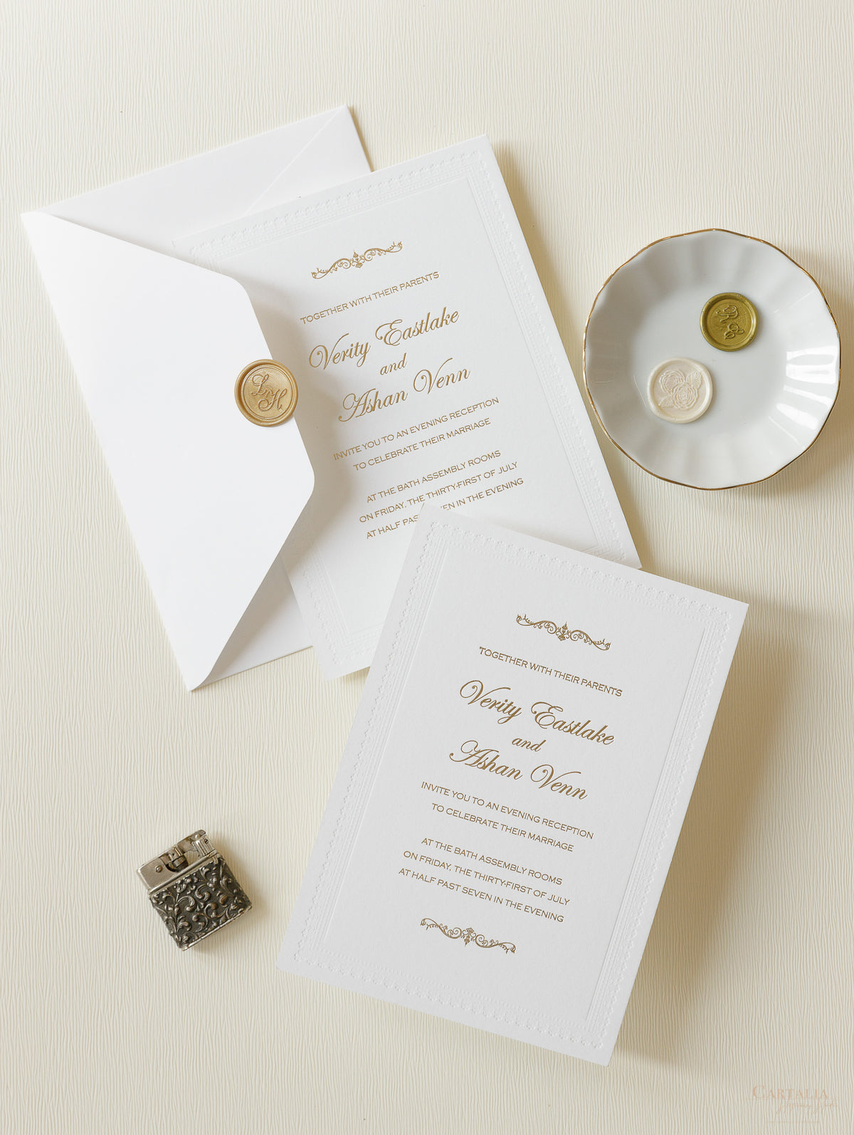 Debossed Embossed 710gsm Luxury Foiled  Elegant Day Invitation