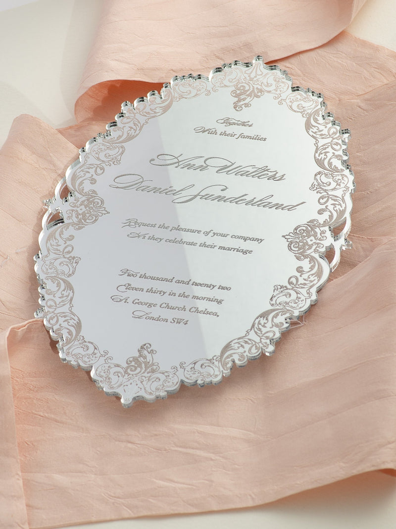 Invitación de lujo en caja: una invitación de boda de plexi dorado con espejo decadente - grabada