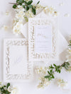 Impresionante boda con lámina dorada y hojas botánicas cortadas con láser reserva la fecha