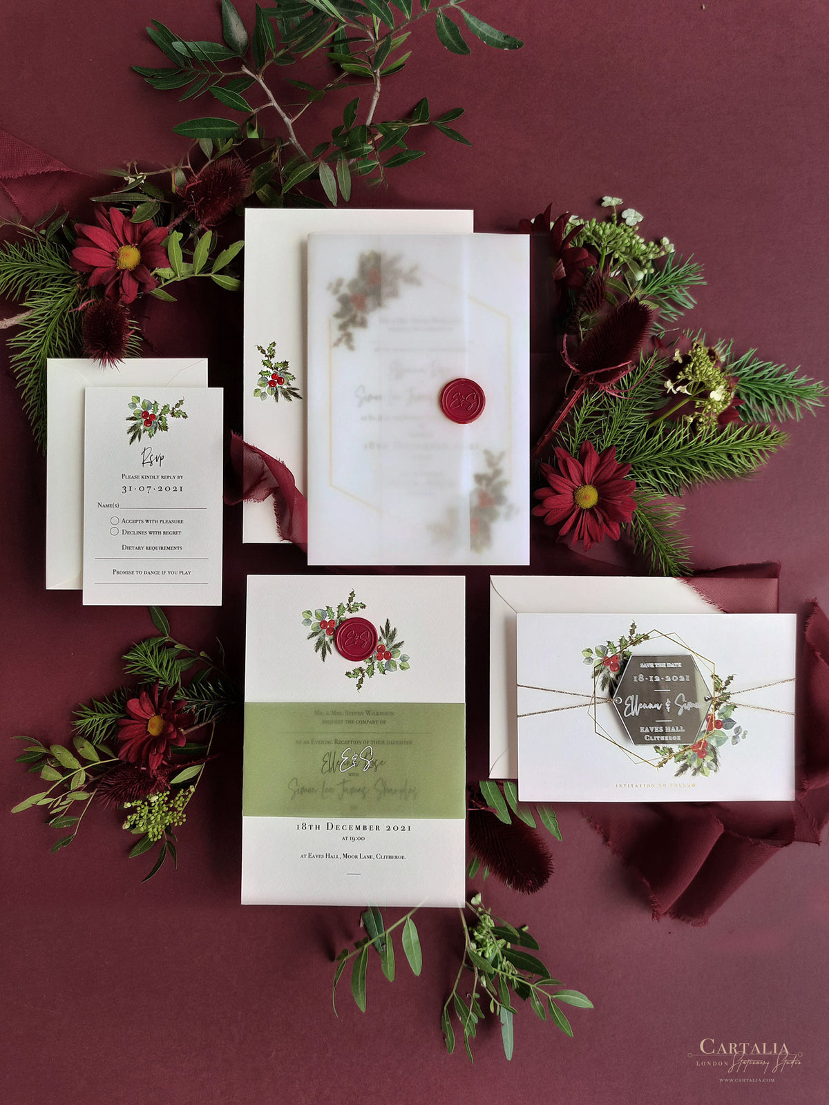 Beso de muérdago | Invitaciones de boda navideñas con sello de cera Monogram Vellum Suite