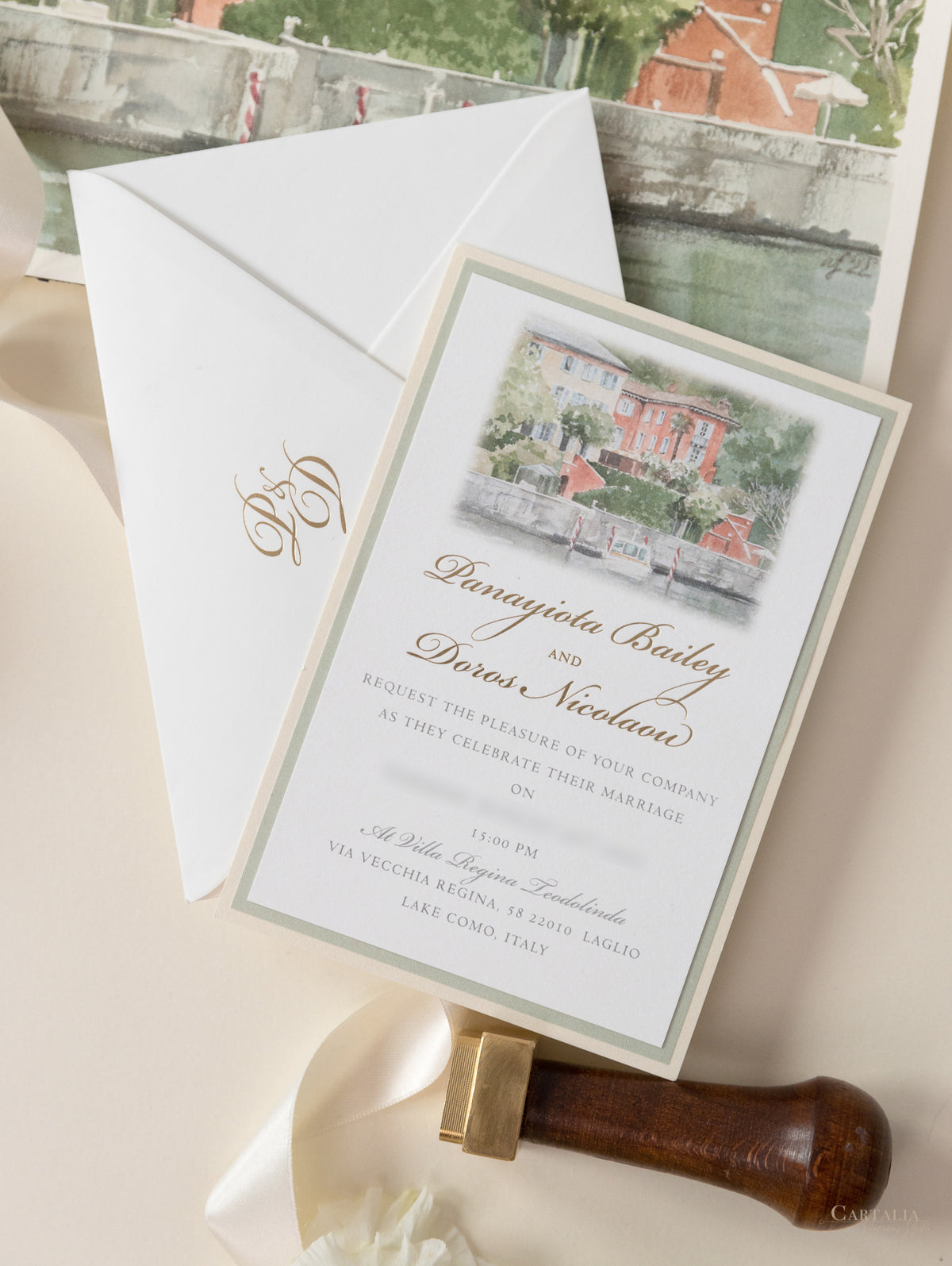 Invitación personalizada al lugar de la boda en acuarela con lámina dorada | Villa Regina Teodolinda | Lago Como