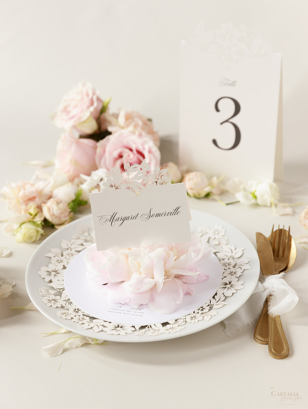 Romantic Place Cards With Laser Cut Flowers