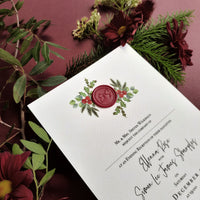 Beso de muérdago | Invitaciones de boda navideñas con sello de cera Monogram Vellum Suite